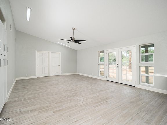 3rd image of 6832 W COUNTRY GABLES Drive