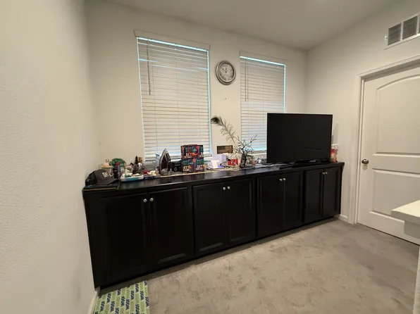 9058 Albarino Way, Sacramento, CA 95829