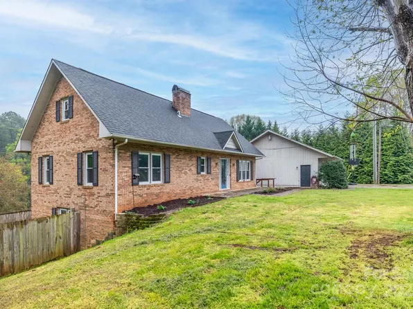 2733 Haas Ln, Lenoir, NC 28645