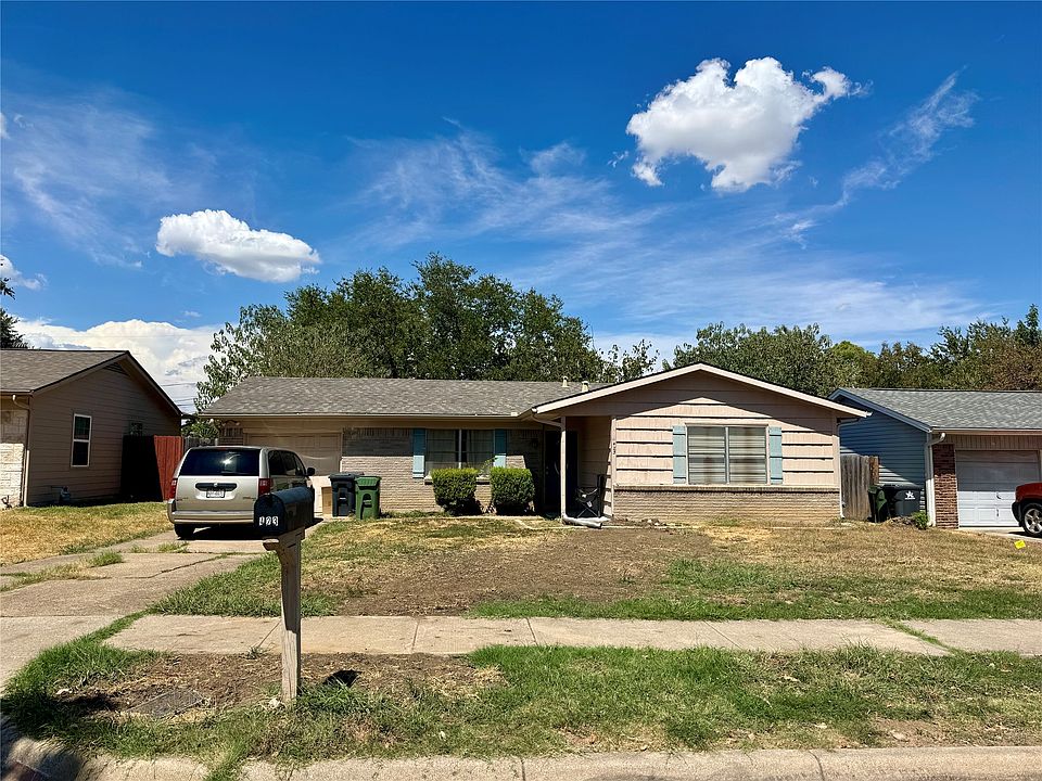 1st image of 423 E Lavender Ln