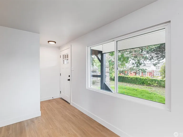 102 D St SW #E — Photo 4
