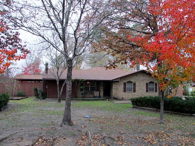 1st image of 134 Larkspur Cir