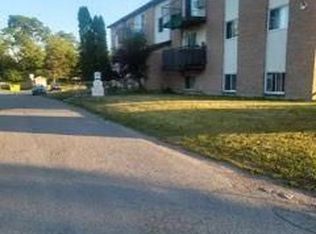 35 A Union St #103, Belleville, ON K8P 2B5