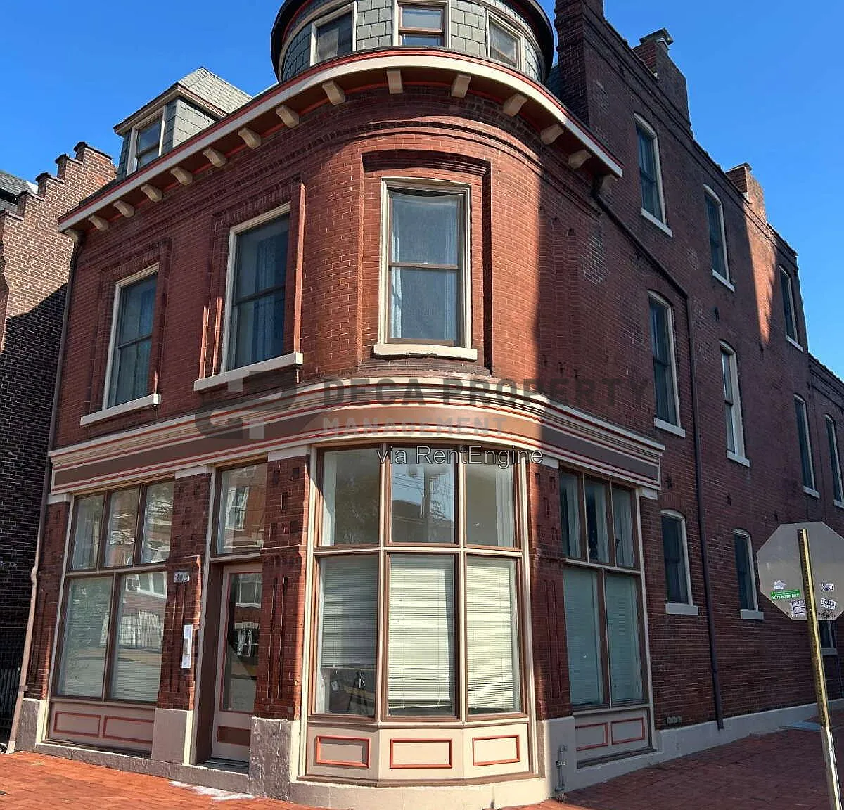 2 bed, 1.0 bath, $1,095 — Photo 1