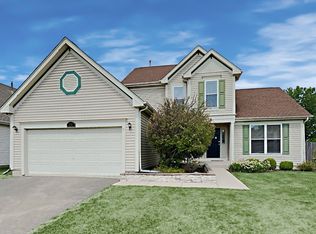 2176 Edinburgh Ln, Aurora, IL 60504
