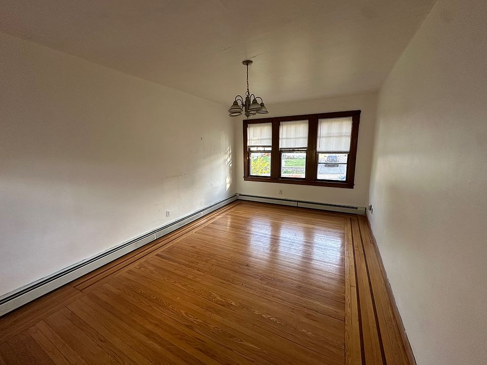 1st image of 139 Franklin Ave APT 1