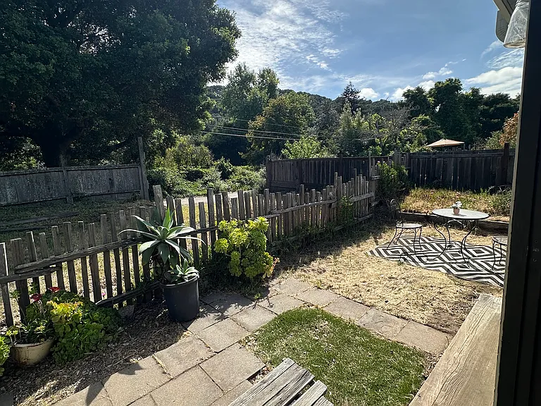Private gated yard