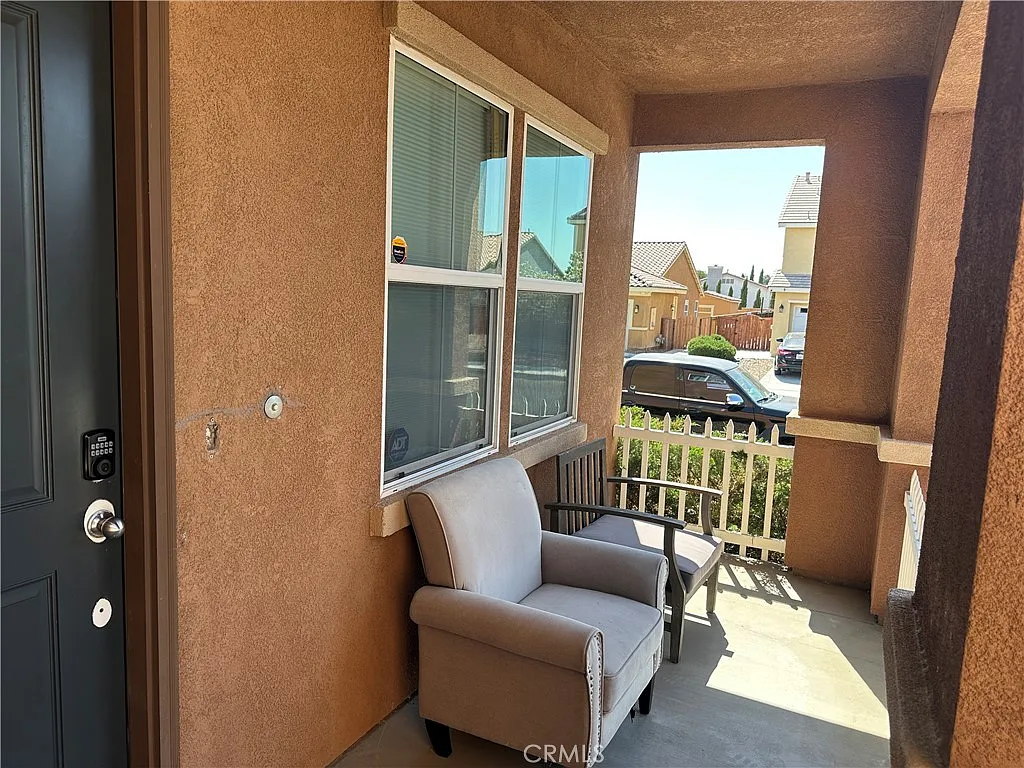 5 bed, 4.5 bath, 3177 sqft, $3,150 — Photo 4