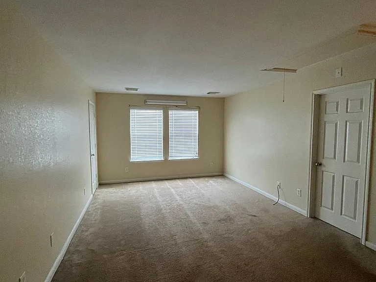 15202 Lynford Crest Dr — Photo 30