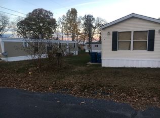 33 Edgewater Dr, Magnolia, DE 19962