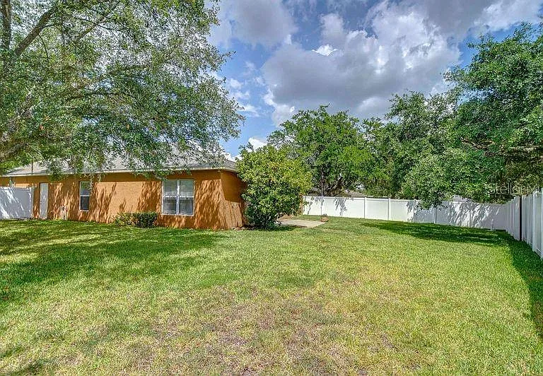 18303 Elmhurst Ln — Photo 44
