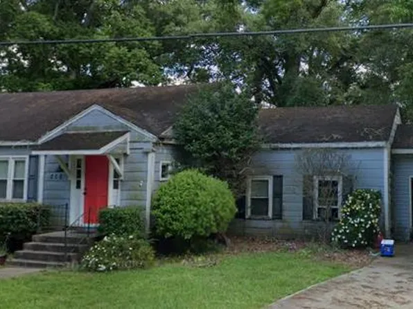 206 Sycamore St, Seminary, MS 39479