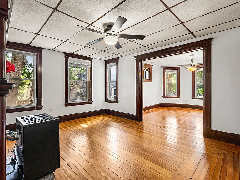 2 Montague St #1 — Photo 9