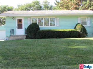 20455 Poplar St, Elkhorn, NE 68022