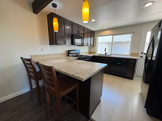 670 Kumquat Way — Photo 9