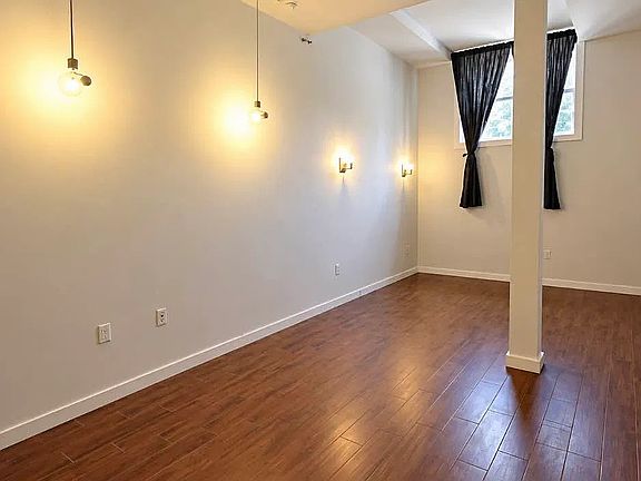 4th image of 100 Dupont St APT Ll4