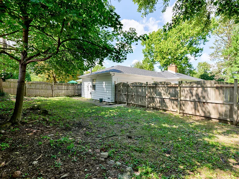 1514 N Washington St — Photo 19