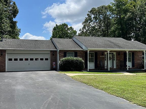 3rd image of 27120 Widow Ln