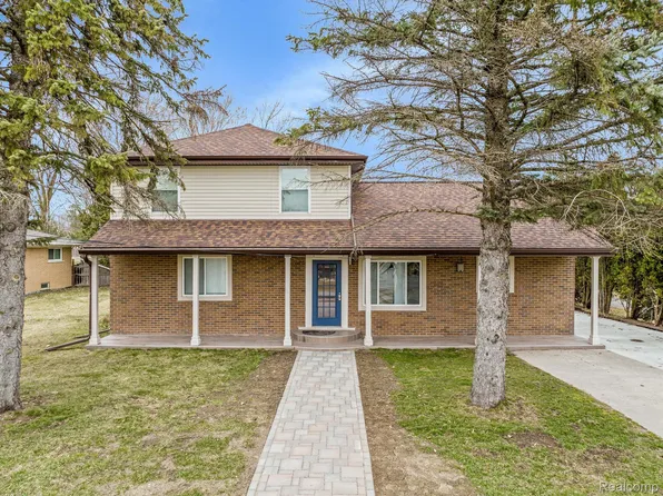 498 South Blvd W, Rochester Hills, MI 48307