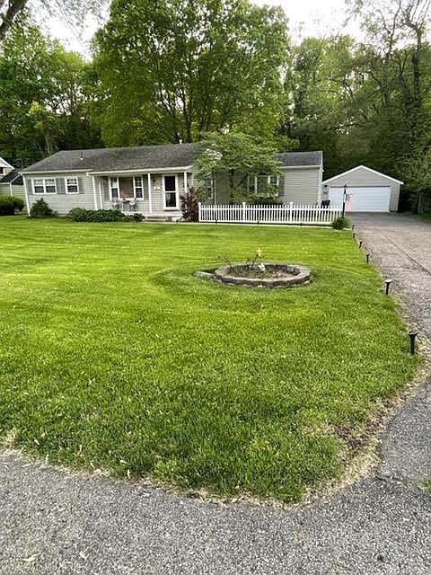 1st image of 467 Blueridge Dr