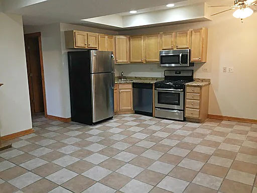 1521 N Bosworth Ave — Photo 4