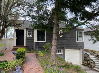 8239 Northrop Pl SW, Seattle, WA 98136