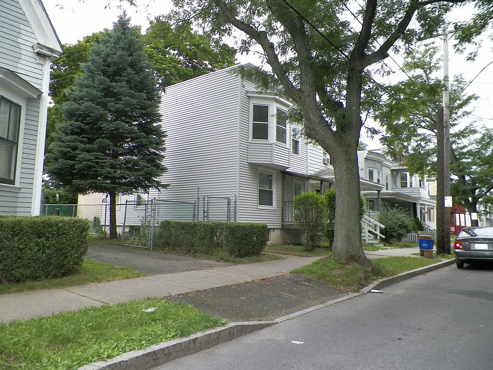 1st image of 154 Ontario St