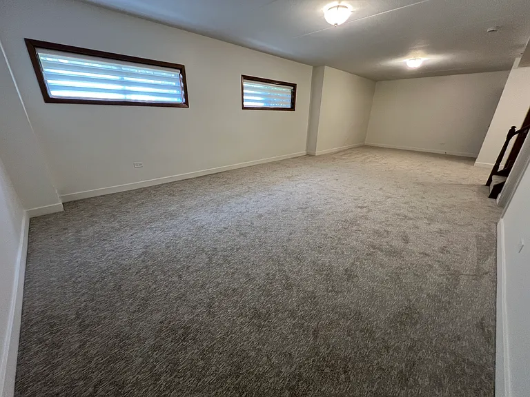 2416 W Foster Ave #1N — Photo 41