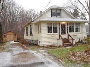 6814 Ward Rd, Niagara Falls, NY 14304