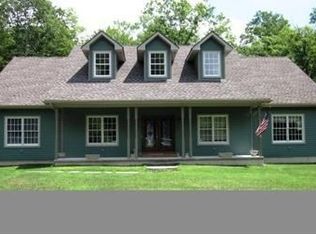 106 Mill Rd, Hawley, PA 18428