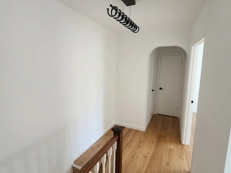 1080 Rhinelander Ave #1 — Photo 20