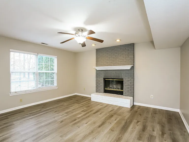 18864 Prairie Crossing Dr — Photo 5