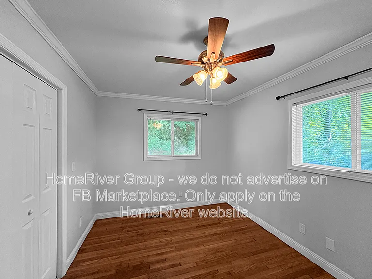 6913 Martha Ave #B — Photo 9