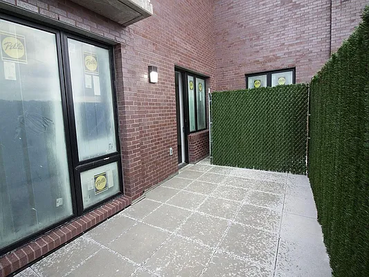 Rented by Brooklyn Group | media 21