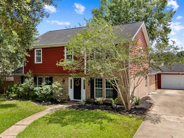 18003 Ravenfield Dr, Houston, TX 77084