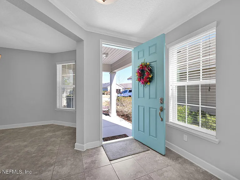 51 Foxcross Ave — Photo 5