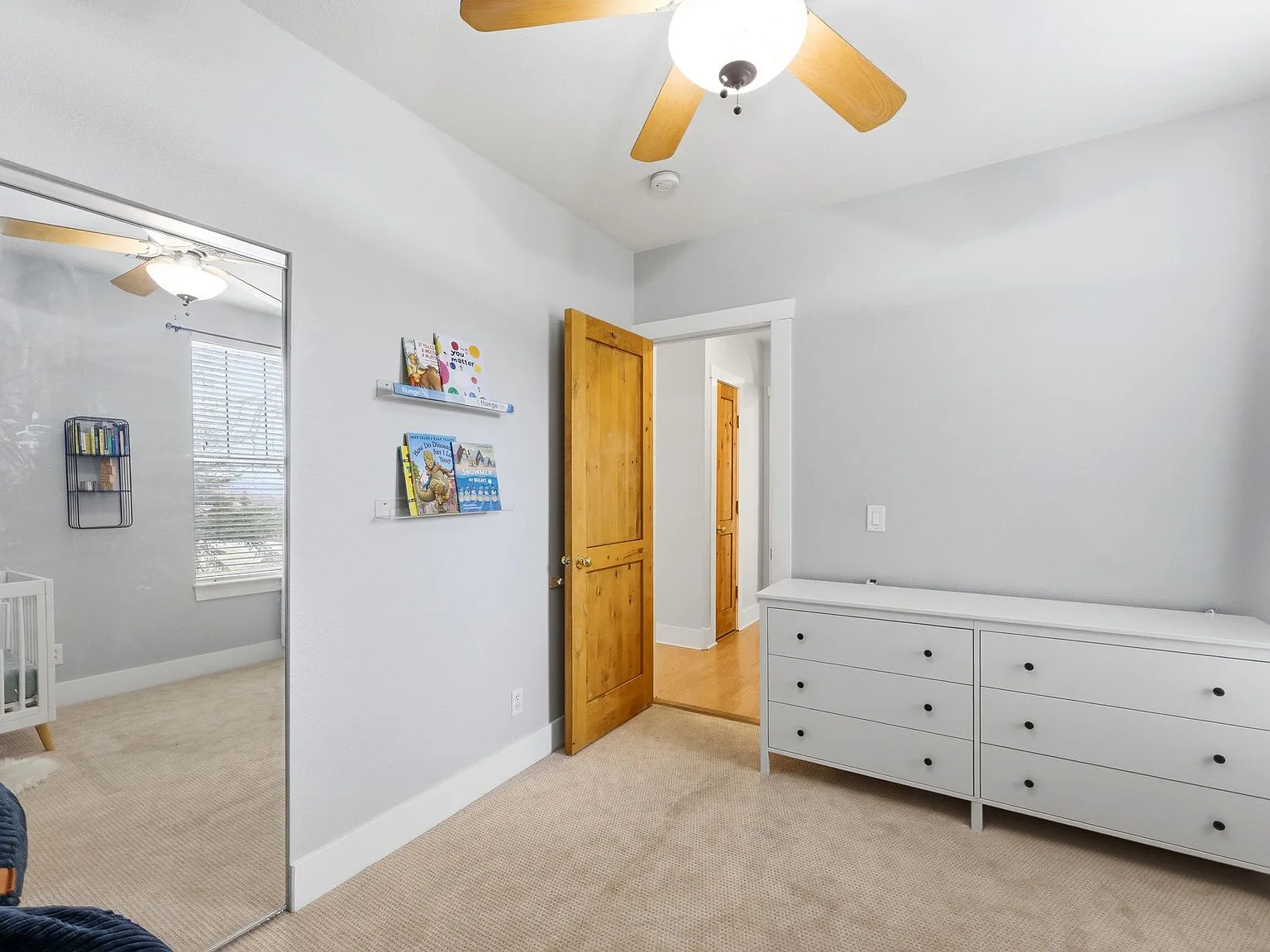 3 bed, 1232 sqft, $2,950 — Photo 4