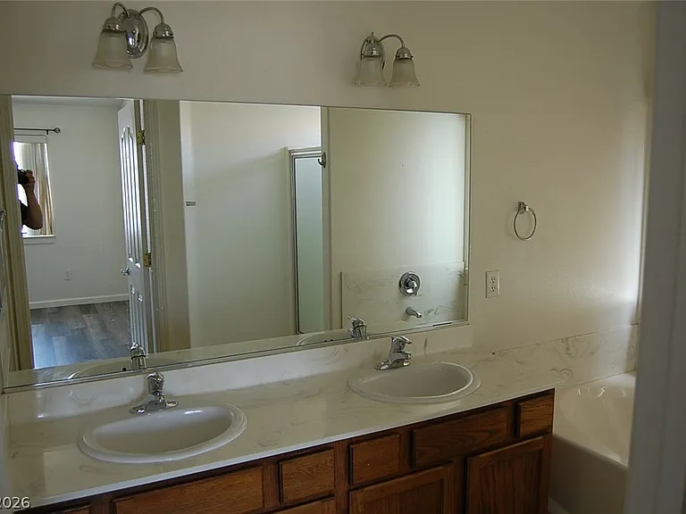4911 E Ridgewood Dr — Photo 15