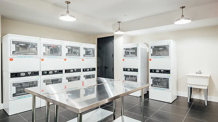 Rented by Nooklyn NYC LLC | media 9