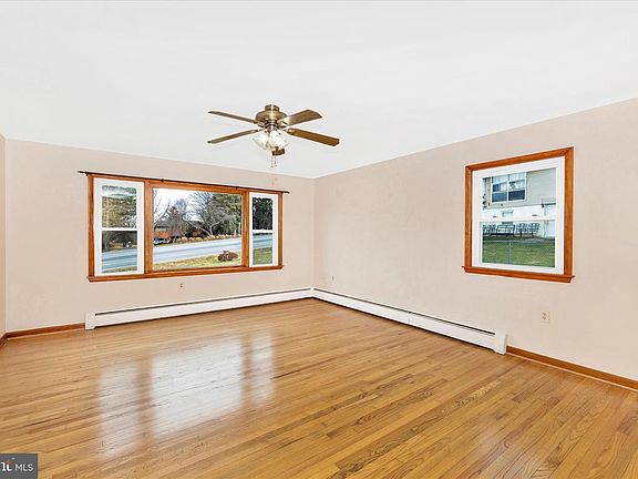 5th image of 10223 Liberty Rd