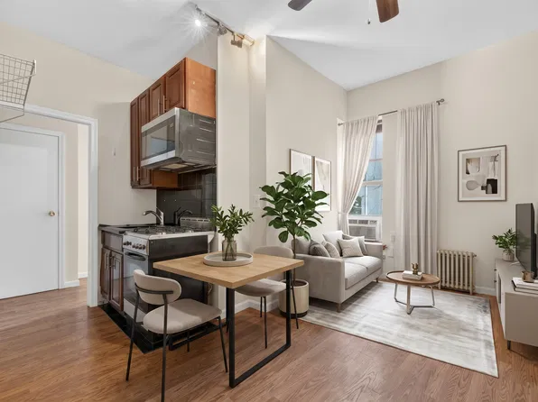 619 East Fifth Street image 1 of 7
