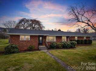 33 Monte Vista Ter, Candler, NC 28715