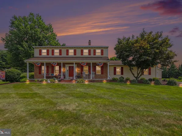 441 Little Creek Rd, Spring Grove, PA 17362