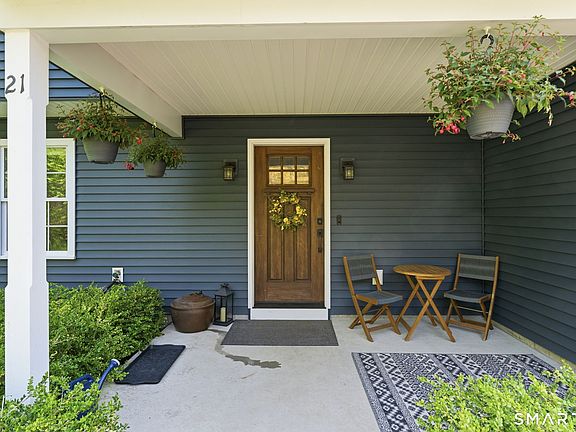 3rd image of 21 Juniper Road