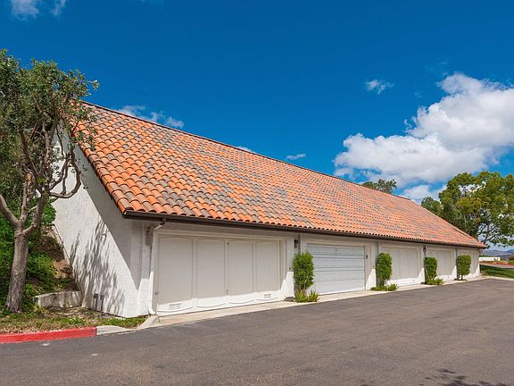 5th image of 16430 Avenida Venusto Unit F