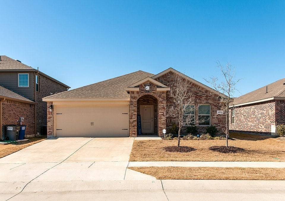 1st image of 1009 Emerald Dr