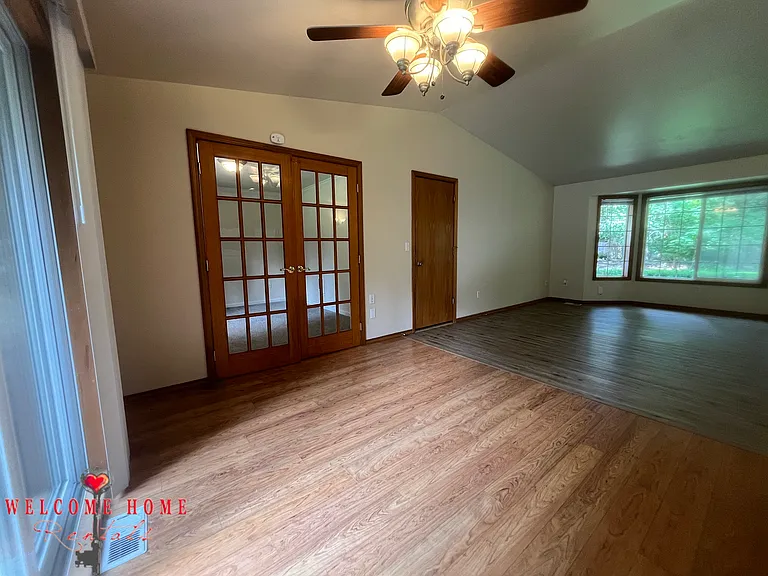 17819 Upland Dr SE — Photo 11