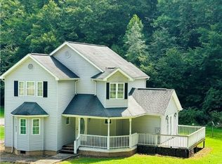 5104 Low Gap Rd, Danville, WV 25053