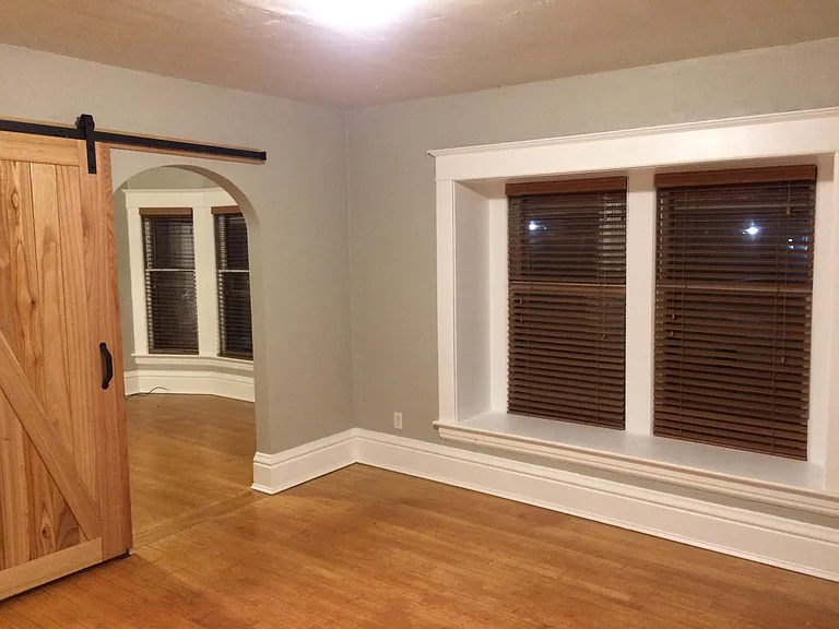 419 Pleasant St SE #2 — Photo 3