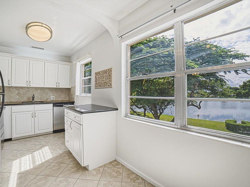 1st image of 291 PRESTON G Way #291